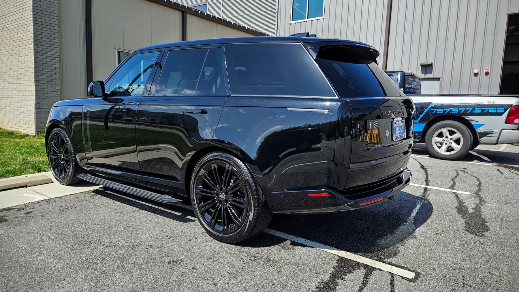 Black Range Rover after exterior detailing